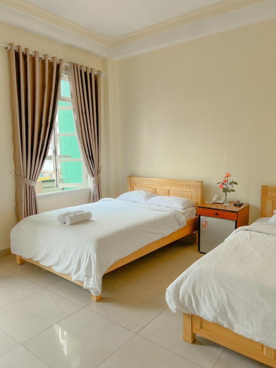 Hoa Lan Hotel Da Lat Exterior photo