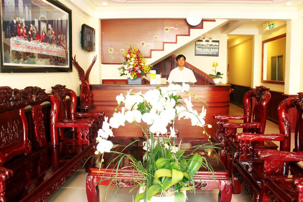 Hoa Lan Hotel Da Lat Exterior photo
